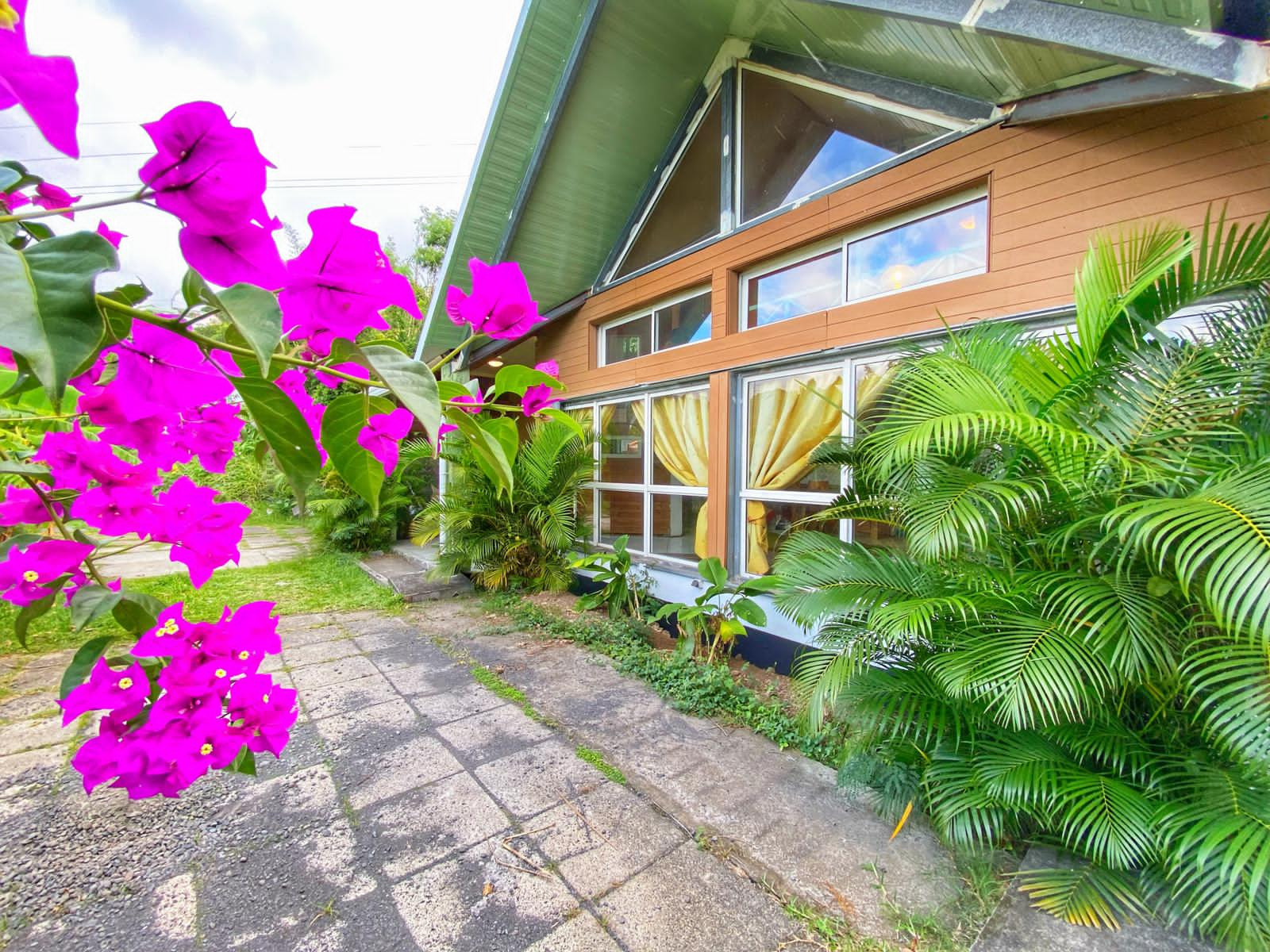VILLA T4 - 137m2 - LA BRETAGNE - 700m2 de terrain - SANS VIS A VIS - 1