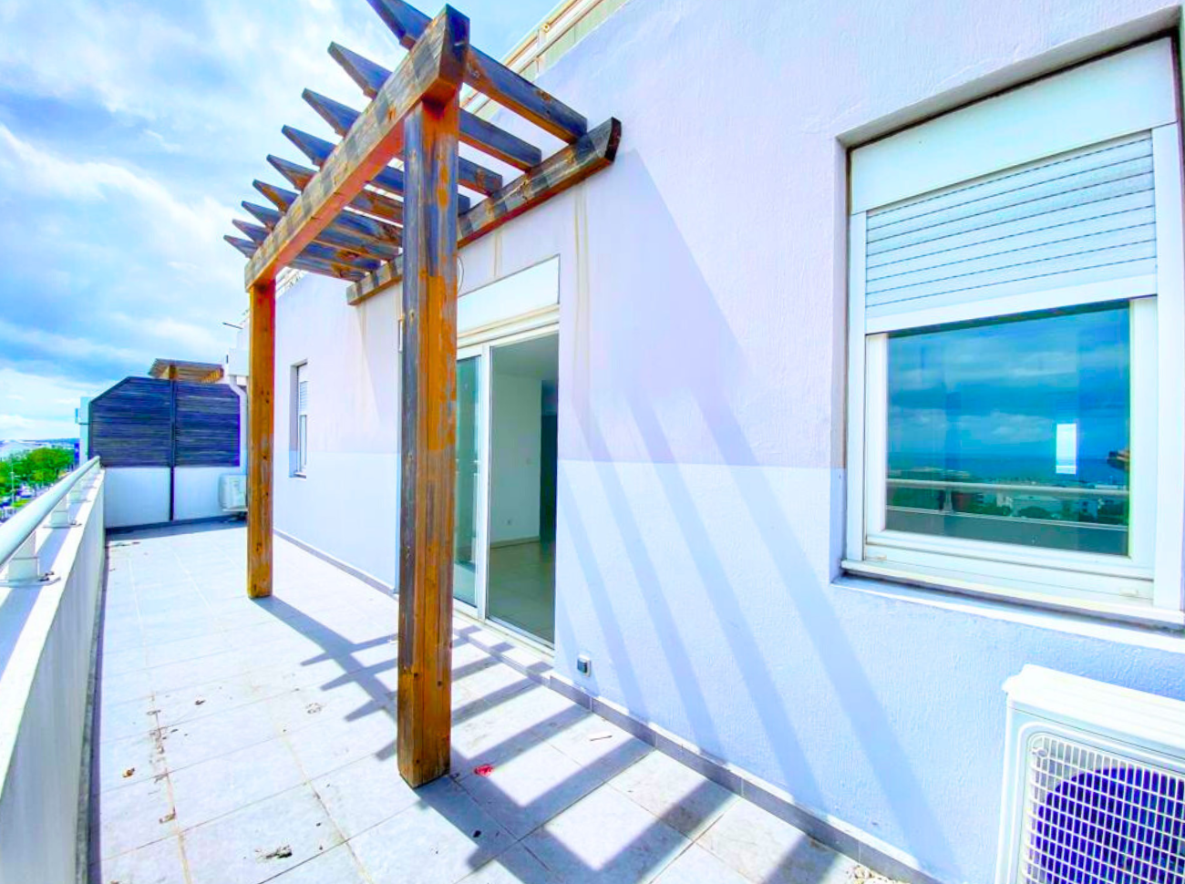 APPARTEMENT T3 + TERRASSE VUE MER - LIBRE DE TOUTE OCCUPATION - 1