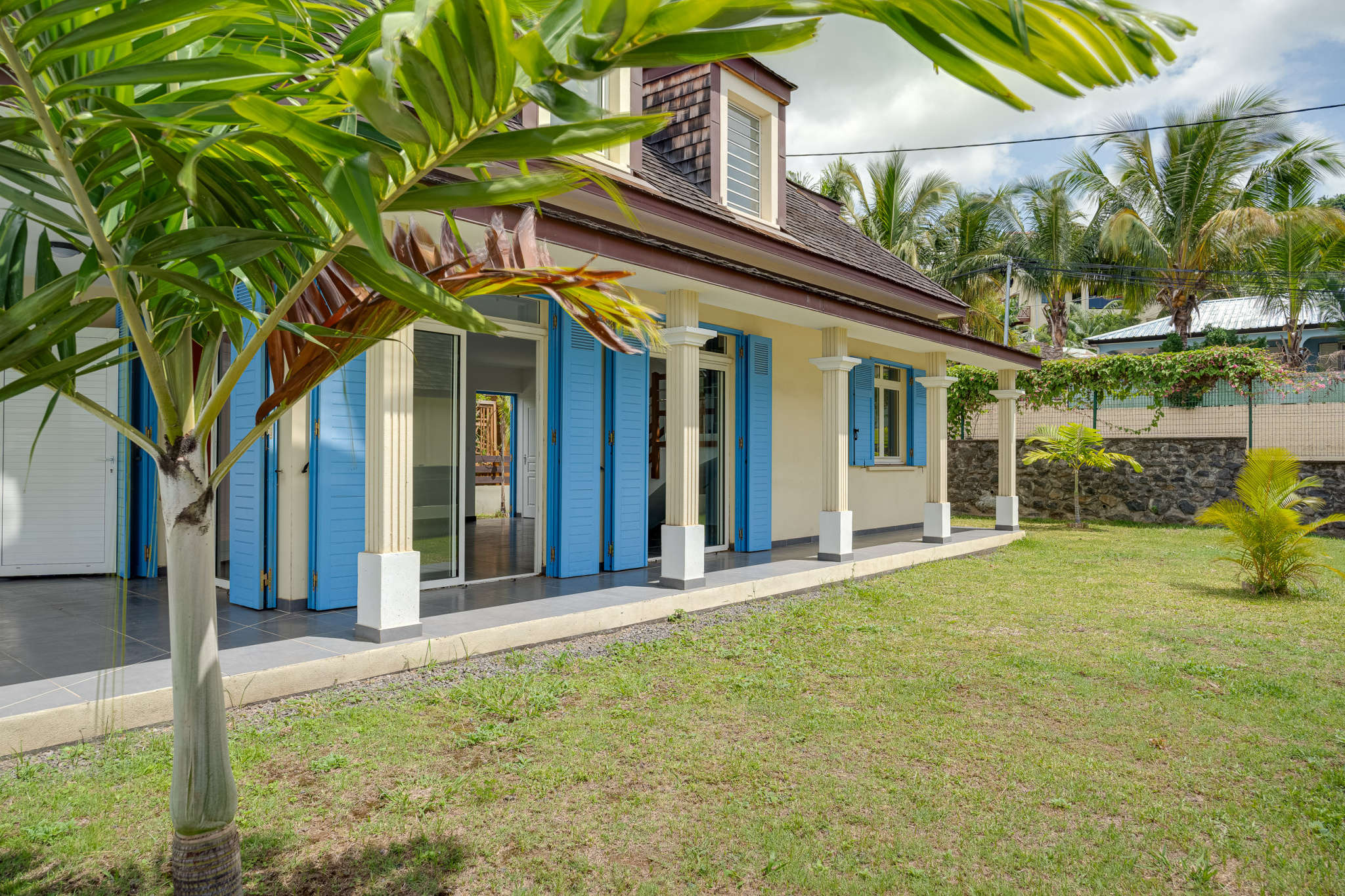NOUVEAUTE VILLA T5 AVEC PISCINE (SAINT PAUL)