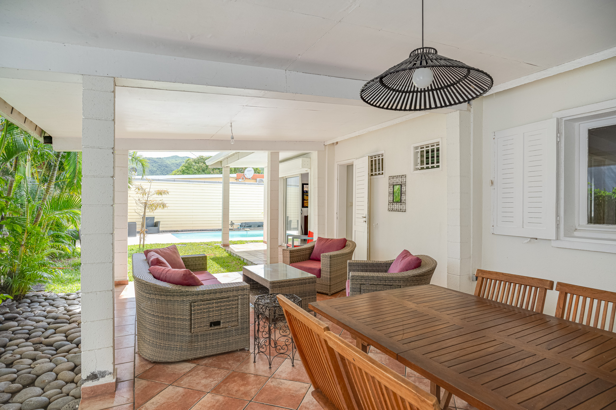 NOUVELLE OPPORTUNITE MAISON T6 AVEC PISCINE A LA POSSESSION