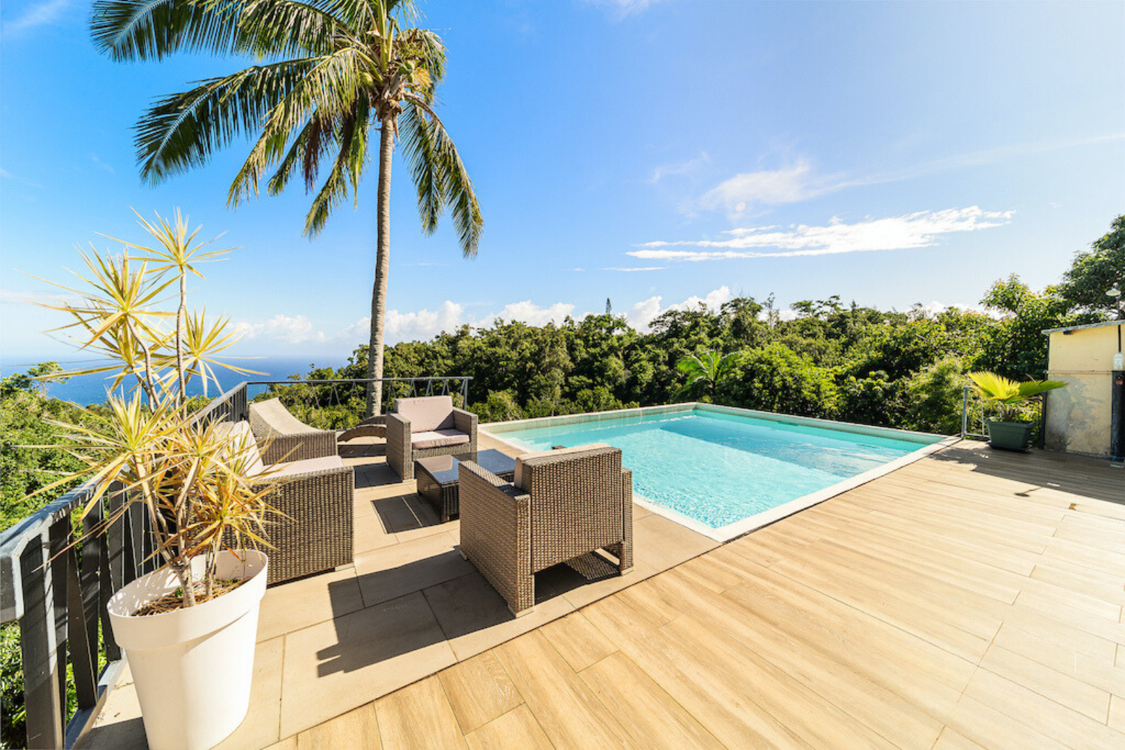 Villa T 6-7 - Vue mer exceptionnelle - LA MONTAGNE