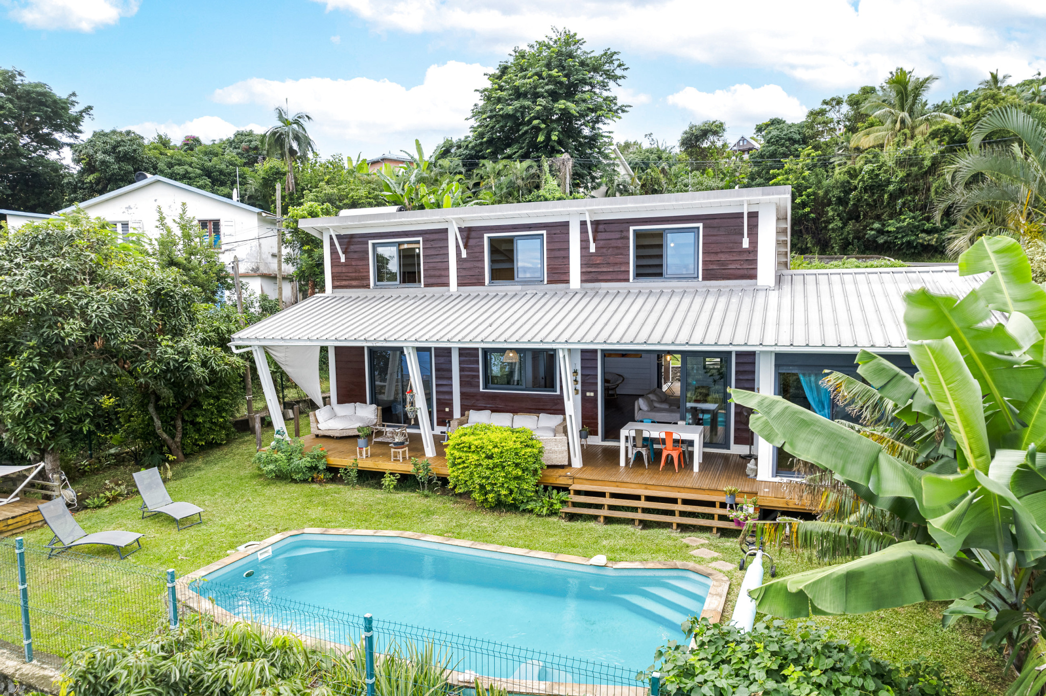 EN EXCLUSIVITE MAGNIFIQUE VILLA VUE MER ET PISCINE CHAUFFEE SECTEUR LA POSSESSION - 1