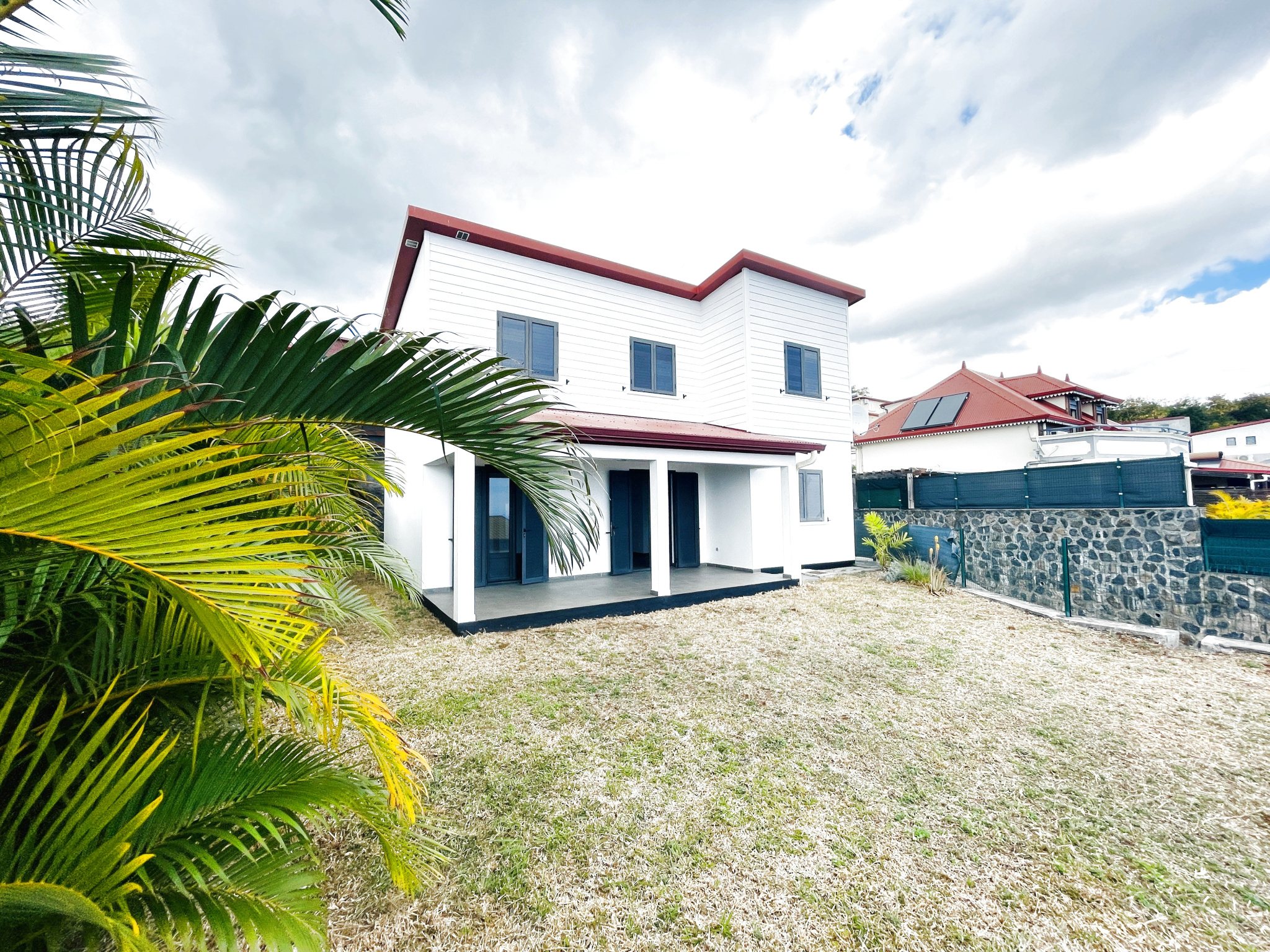 LA POSSESSION (SAINTE THERESE) - VILLA T4 96m2 - 1