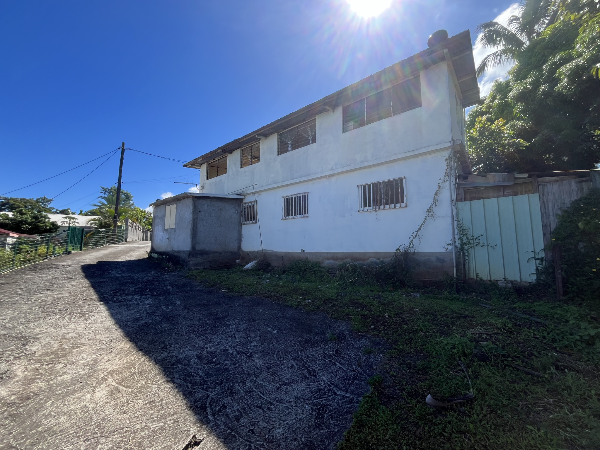 LA POSSESSION (PICHETTE) - MAISON 5 PIECES 127 m2 (terrain de 846m2) - 1