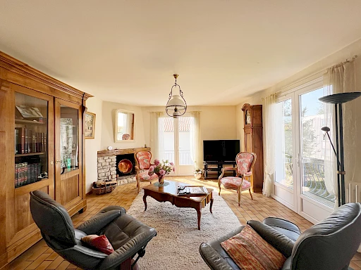 NIORT (CHAMPOMMIER) - Maison 5 pièces 155m2