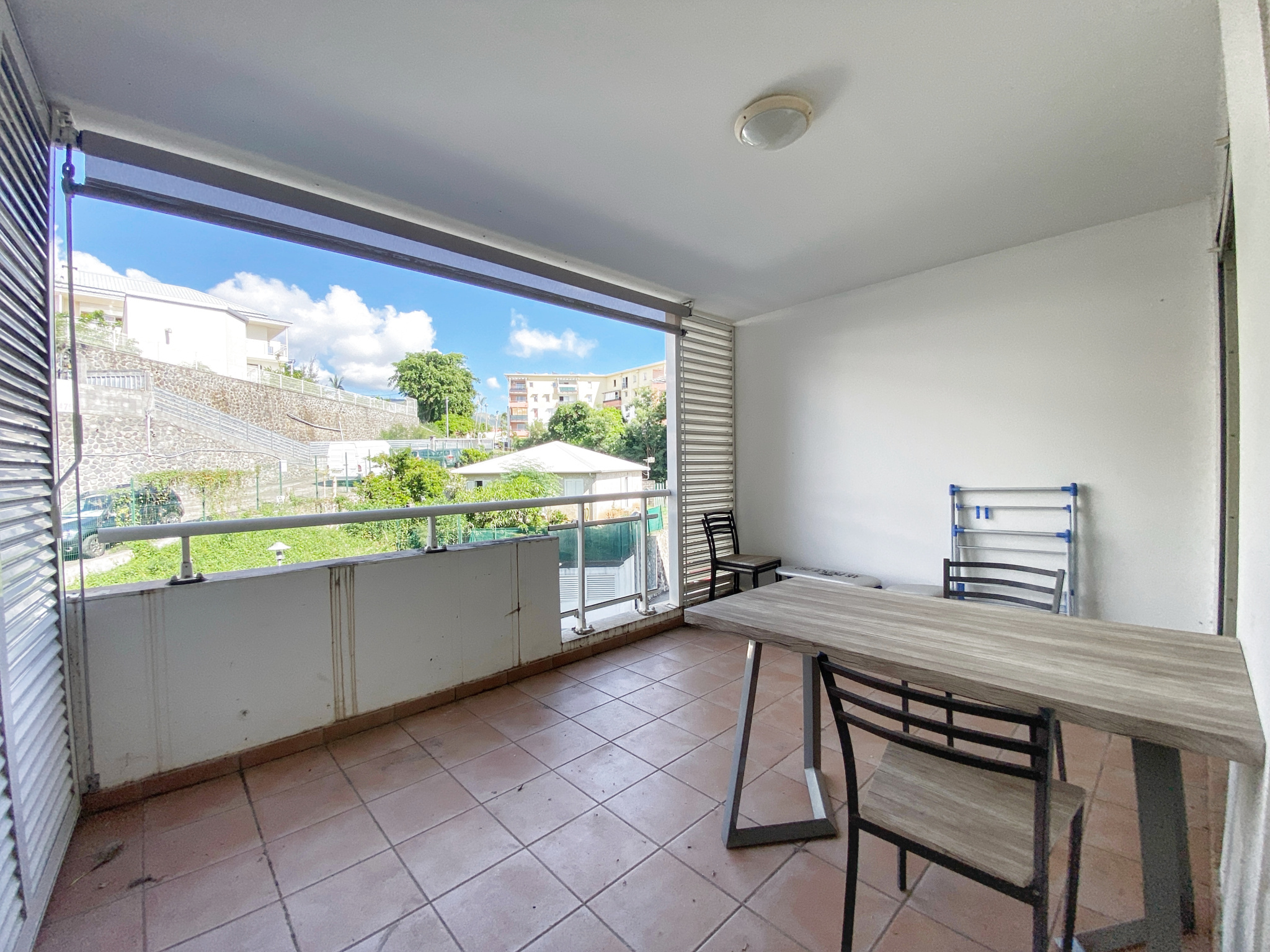 SAINT-DENIS (MONTGAILLARD) - Grand studio 30m2 loué - 1