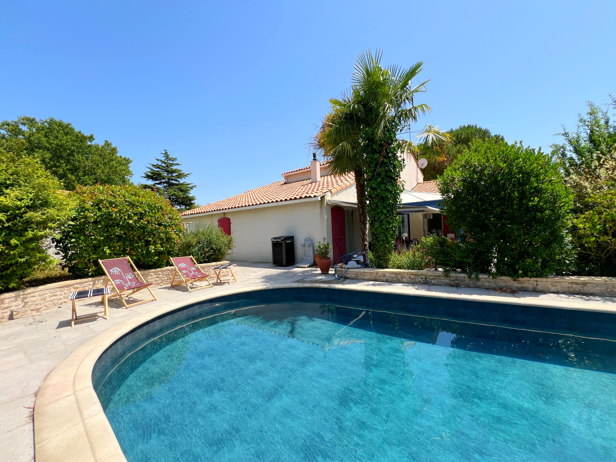 VOUILLÉ -  MAISON COUP DE COEUR 5 CHAMBRES AVEC PISCINE - 1
