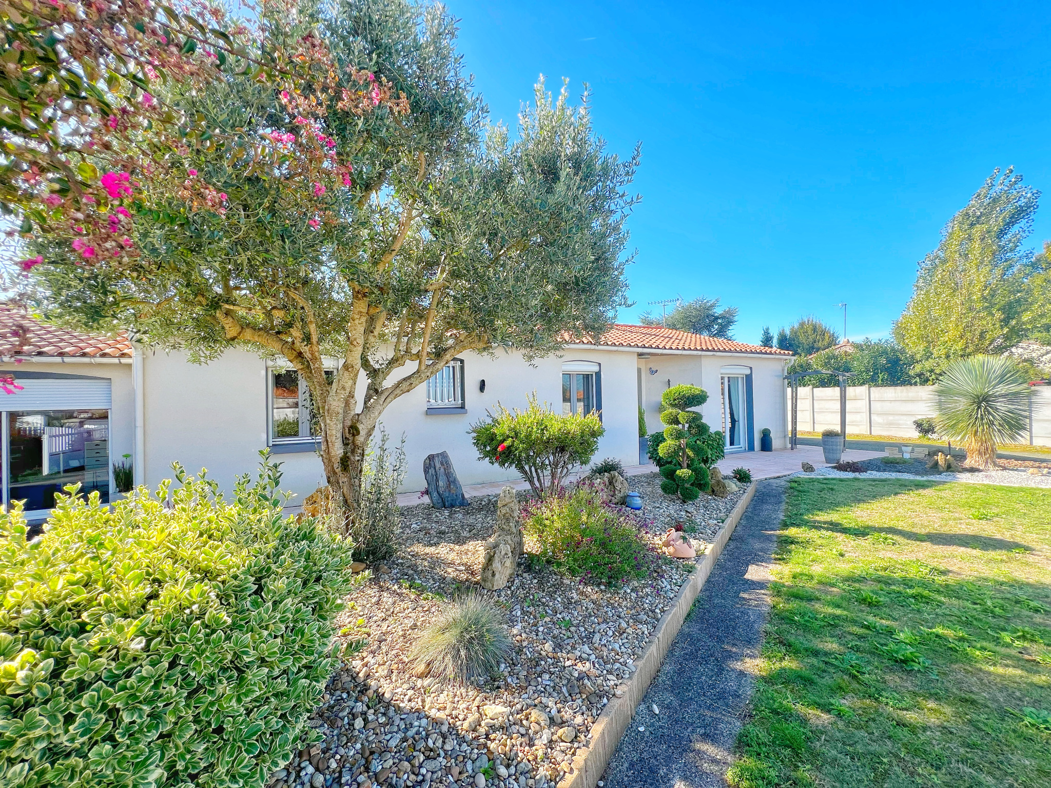SÉRIGNÉ (VENDÉE) - Maison T5 individuelle 135m2 - 1