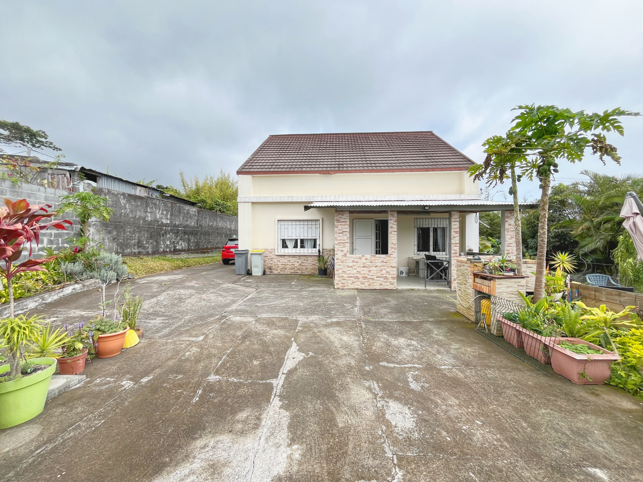 ST DENIS (BELLEPIERRE/BRULE) - MAISON T4 - 1