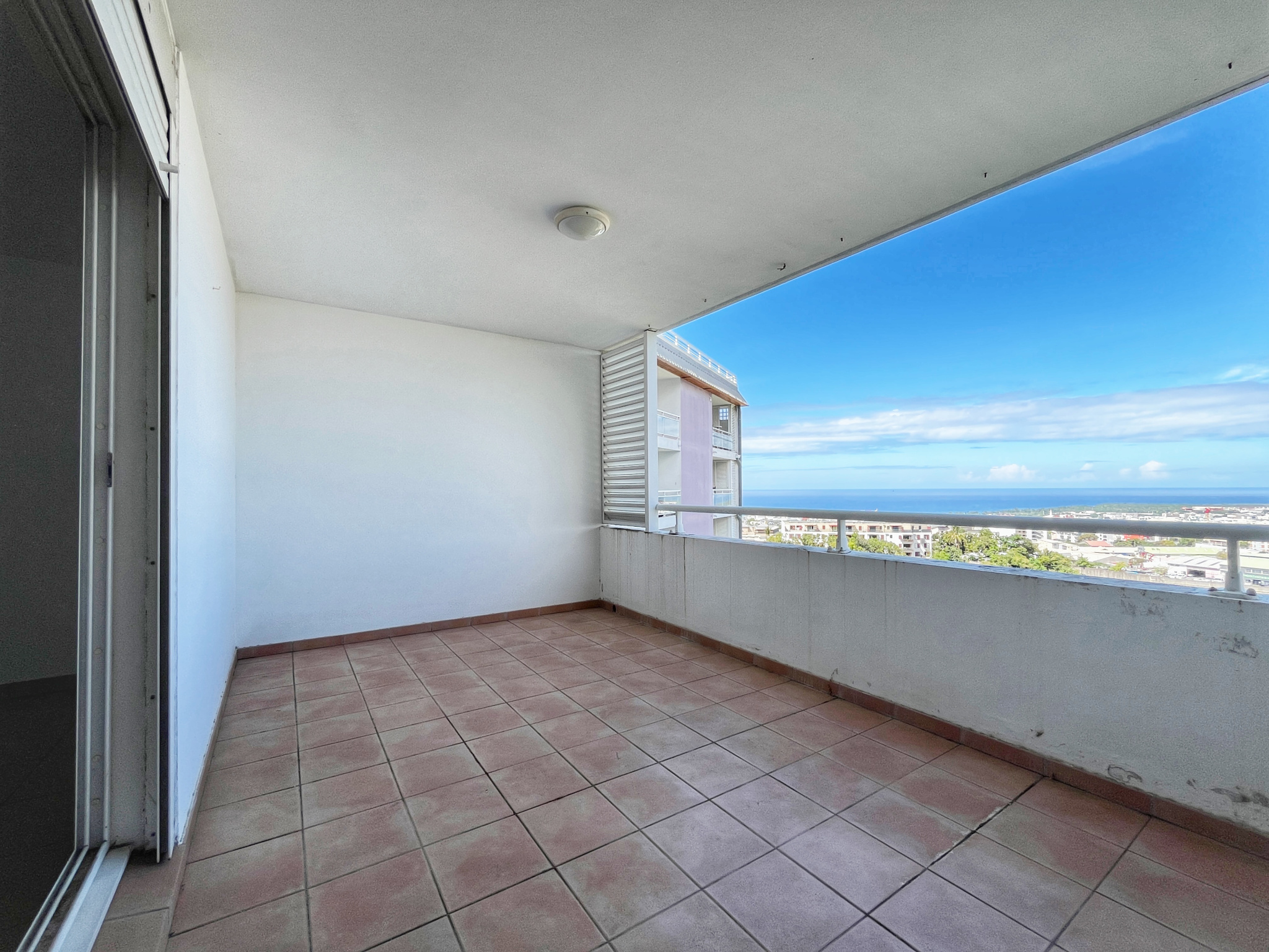 GRAND STUDIO - LIBRE - VUE MER - MONTGAILLARD - 1