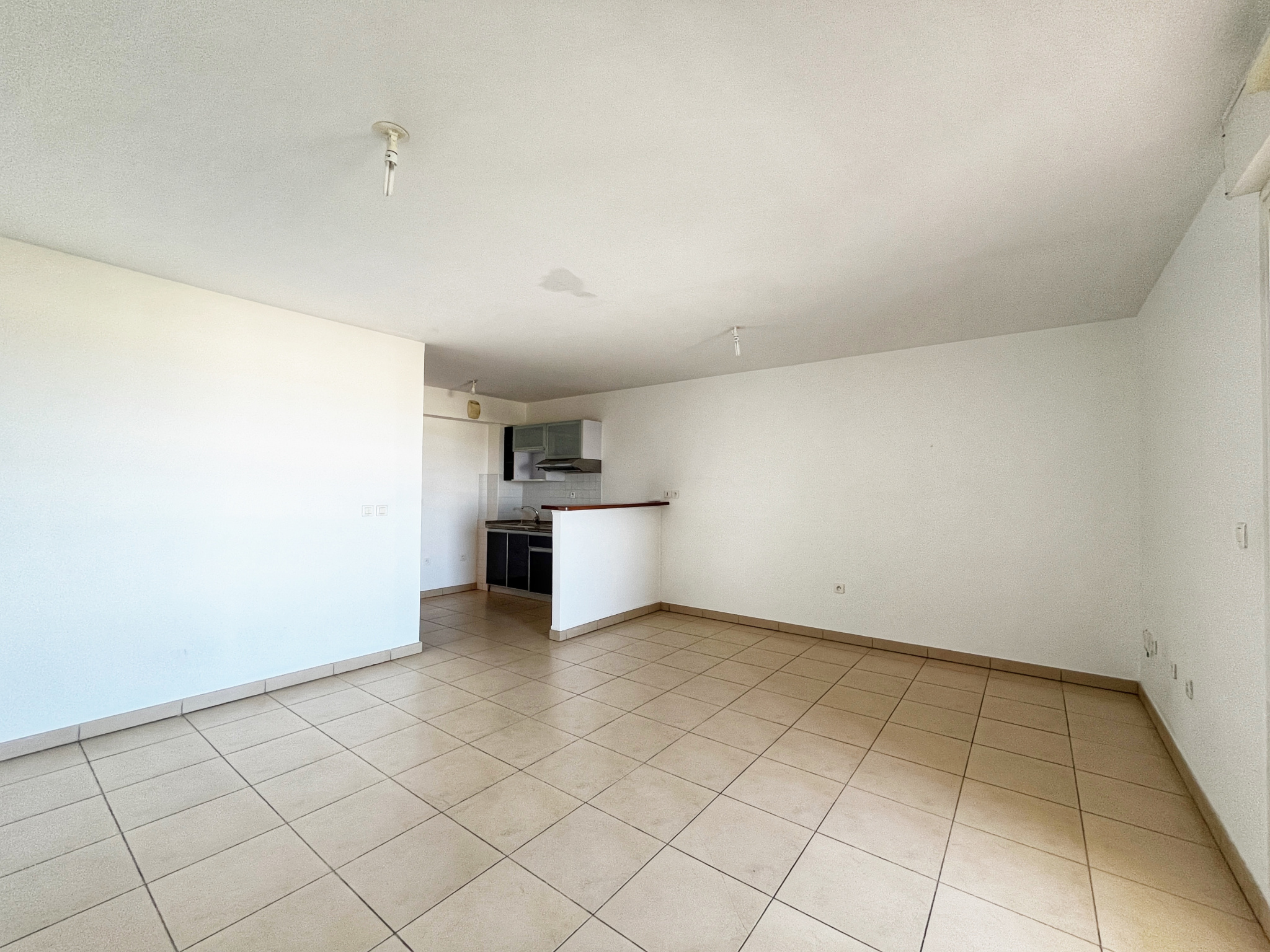 GRAND STUDIO - LIBRE - VUE MER - MONTGAILLARD