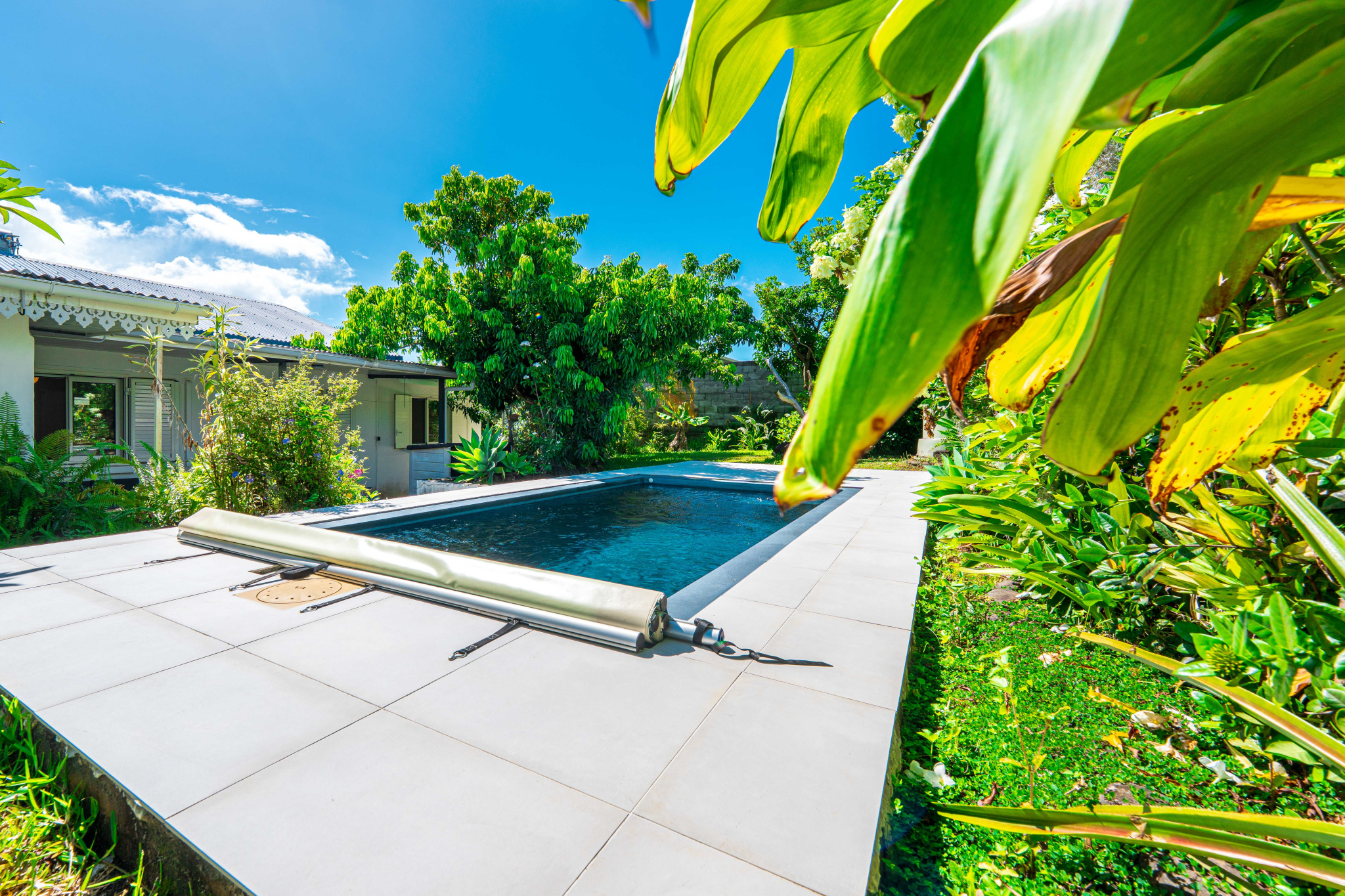 SAINT BENOIT - VILLA PLAIN-PIED AVEC PISCINE SANS VIS-A-VIS - 1