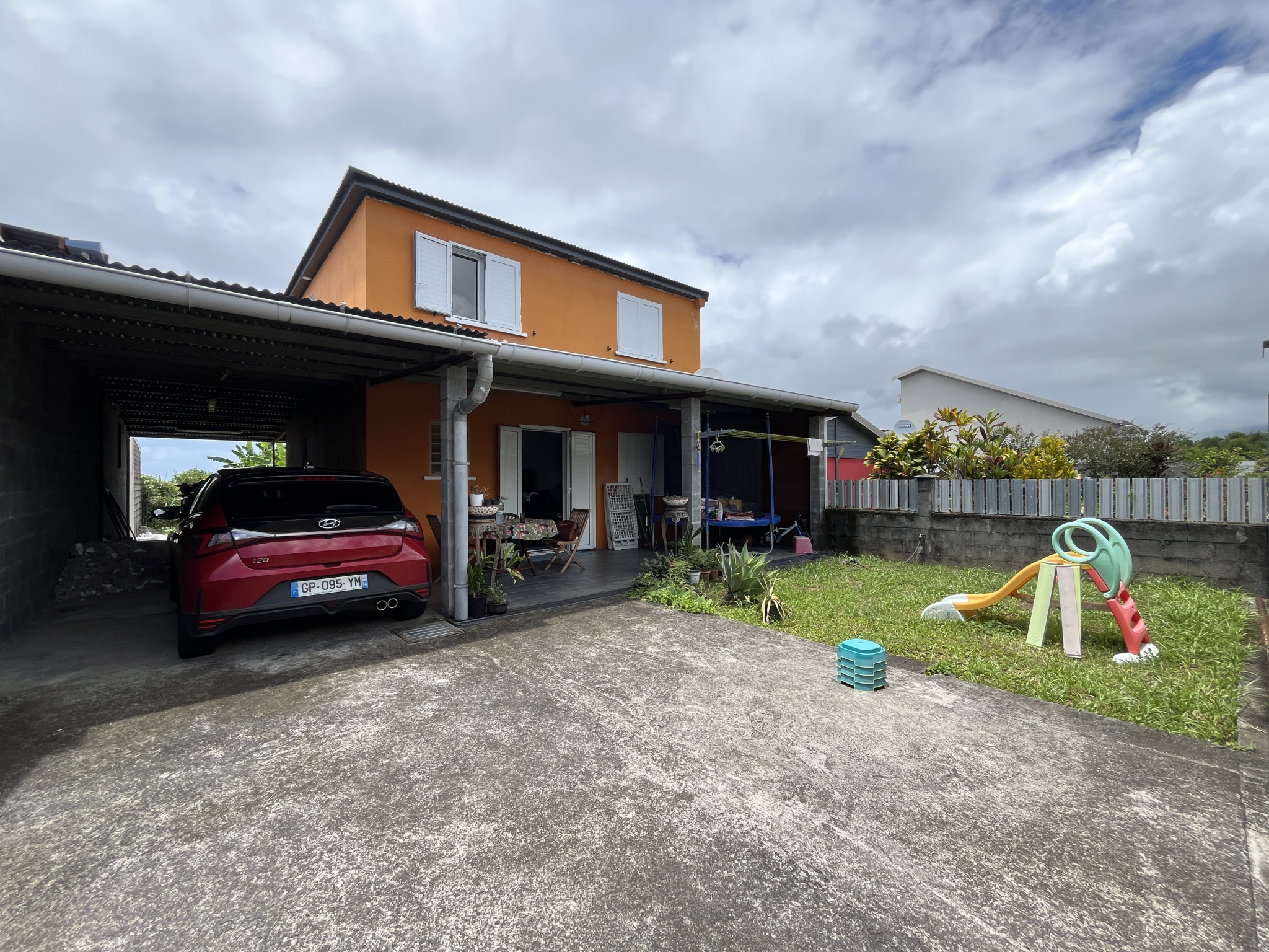SAINT BENOIT (BRAS MADELEINE) - MAISON T4 LIBRE - 1