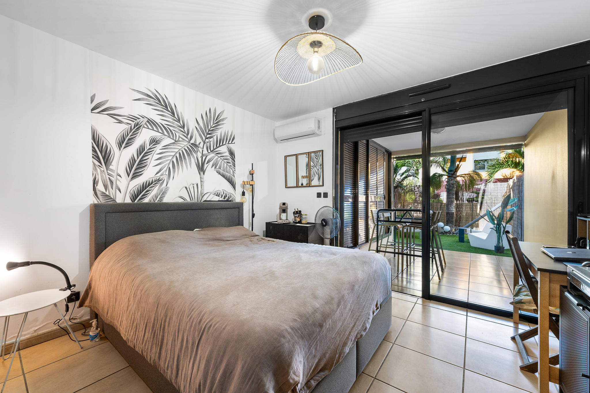 LA POSSESSION (BOEUF MORT) - STUDIO AVEC JARDIN DANS RESIDENCE SECURISEE - 1