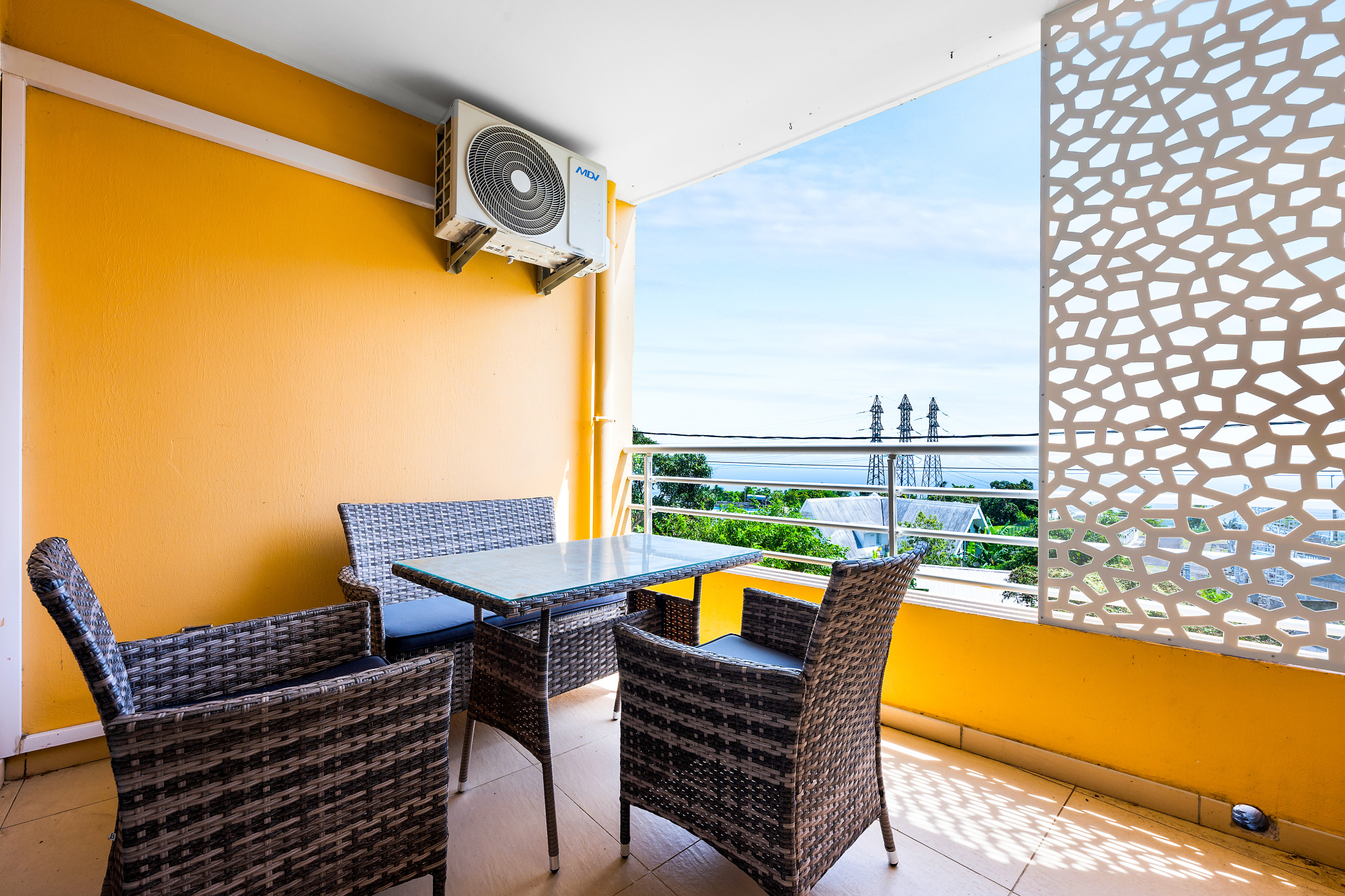SAINTE CLOTILDE (BOIS DE NEFLES) - APPARTEMENT T2 LIBRE VUE MER