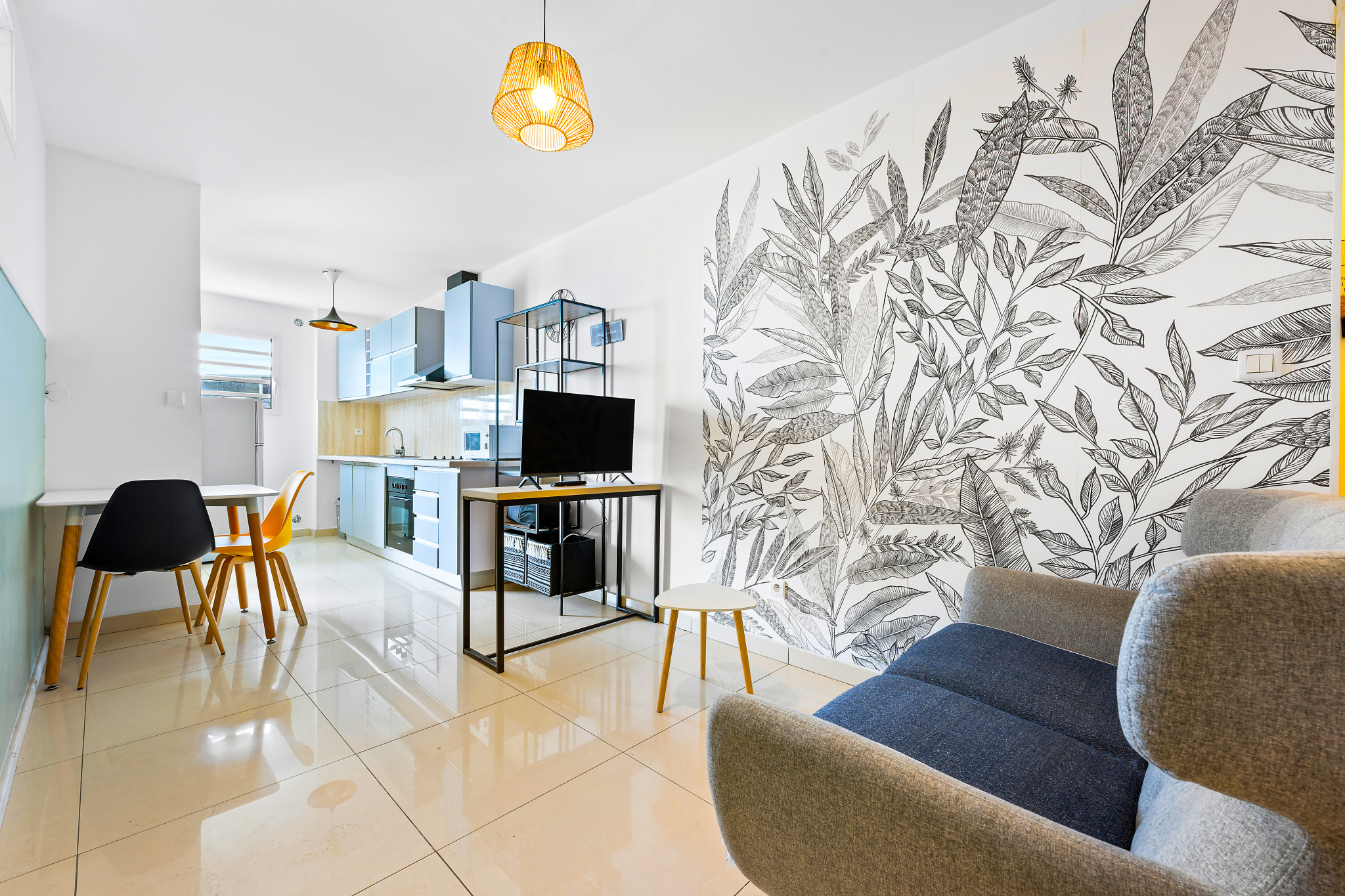 SAINTE CLOTILDE (BOIS DE NEFLES) - APPARTEMENT T2 LIBRE VUE MER - 1