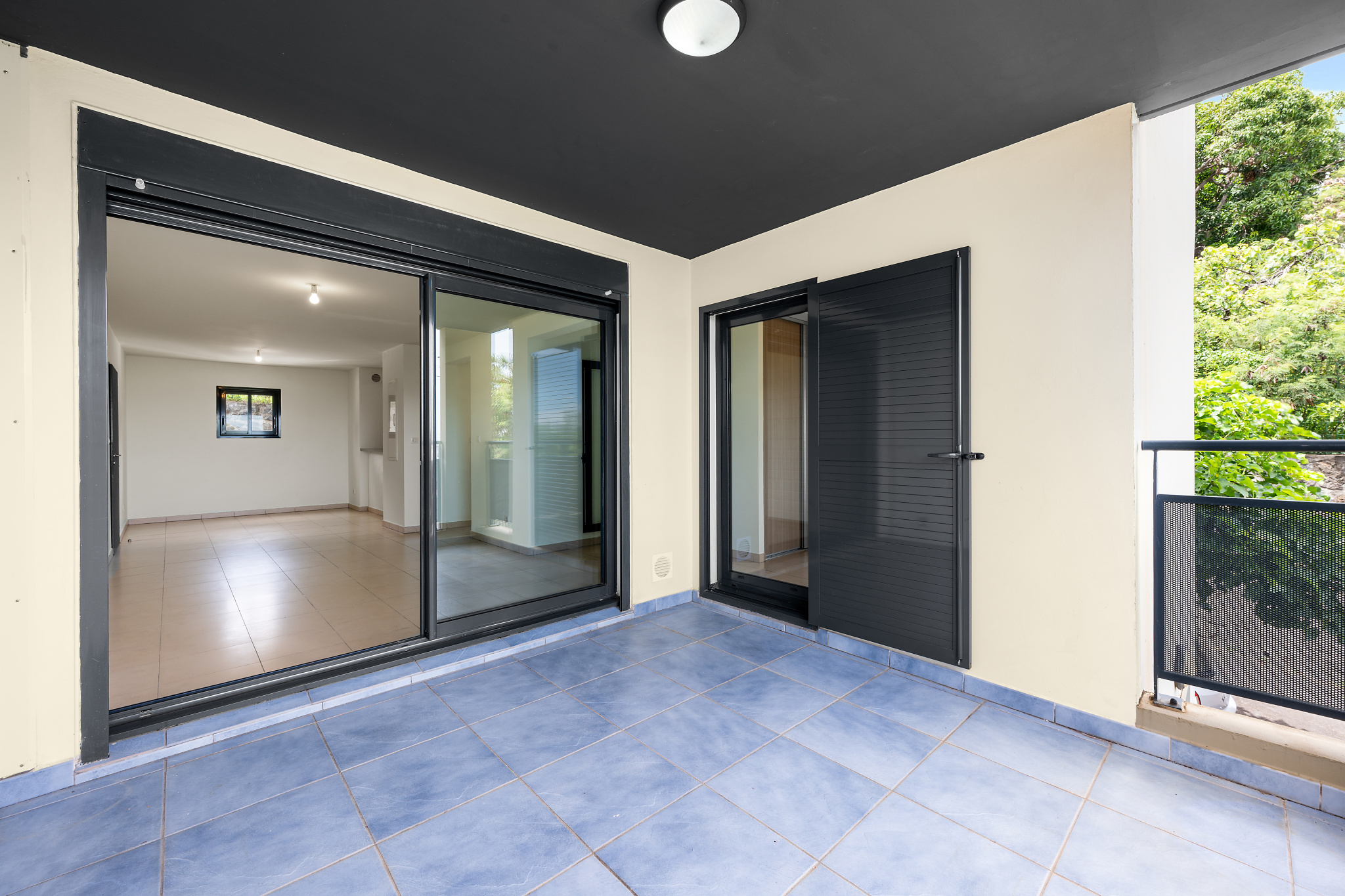 ST DENIS (BAS DE LA BRETAGNE) - APPARTEMENT LIBRE T3 - Résidence TEC TEC - BOX 2 Véhicules