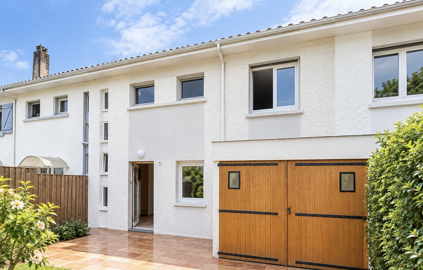 PESSAC - MAISON F4 90m2 habitables - garage - jardin