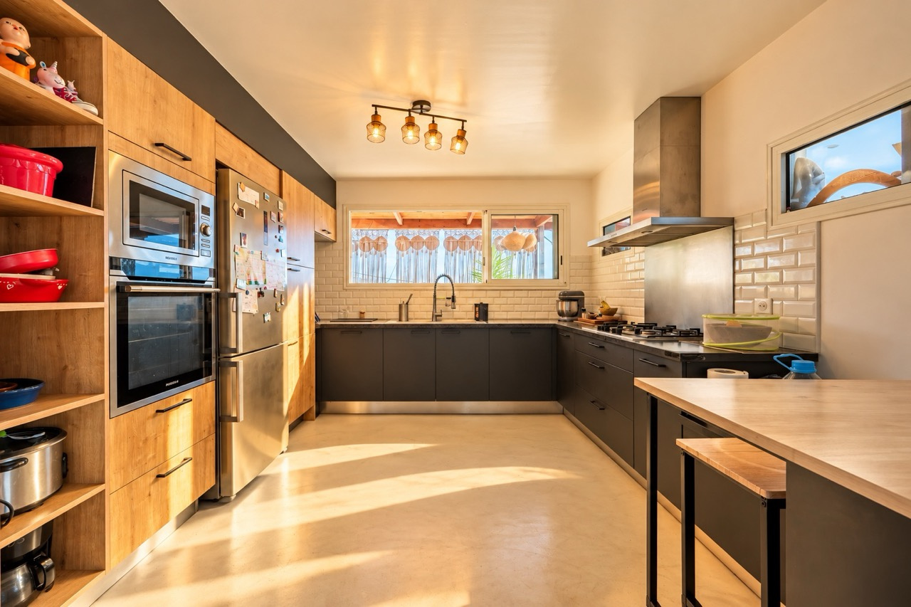 BOIS DE NEFLES STE CLOTILDE - VILLA T6 CHEMIN FINETTE