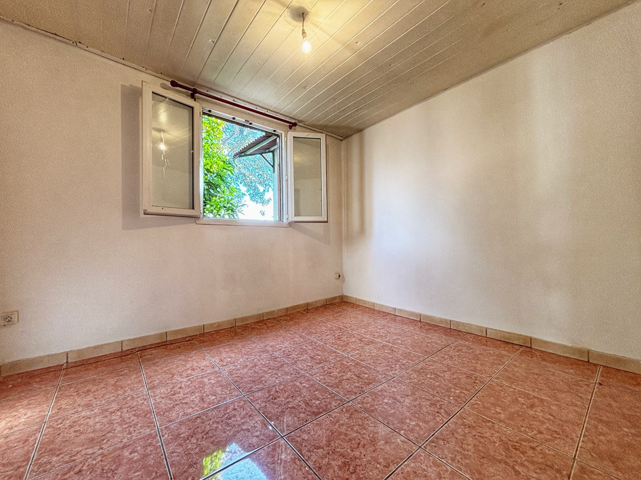 SAINT DENIS (REUNION) - MAISON T4 BELLEPIERRE